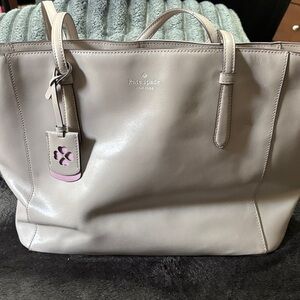 Kate spade large tote, gray, zip closure